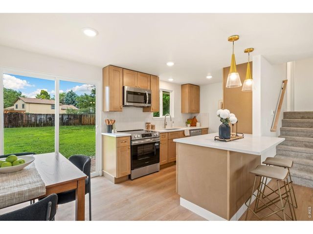 743 Scotch Elm Dr, Loveland, CO 80538