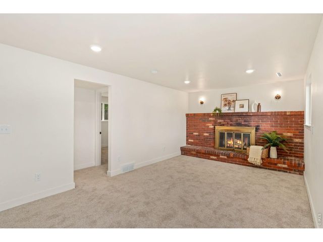 743 Scotch Elm Dr, Loveland, CO 80538