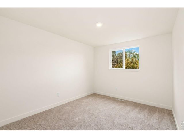 743 Scotch Elm Dr, Loveland, CO 80538