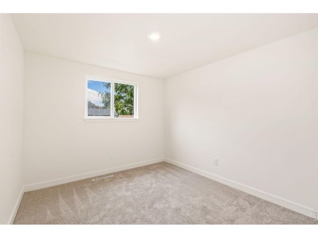 743 Scotch Elm Dr, Loveland, CO 80538