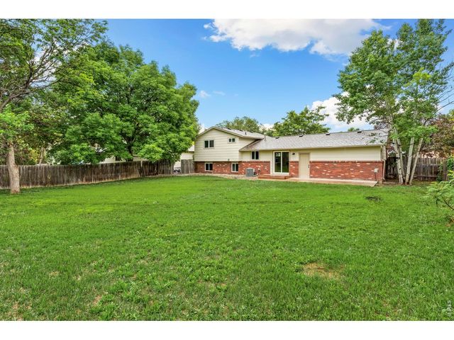 743 Scotch Elm Dr, Loveland, CO 80538