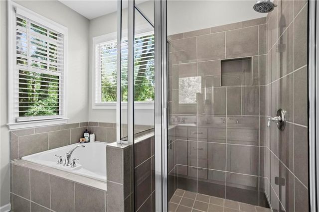 2510 Edwards Drive NW, Atlanta, GA 30318