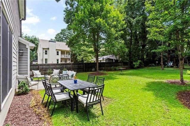 2510 Edwards Drive NW, Atlanta, GA 30318