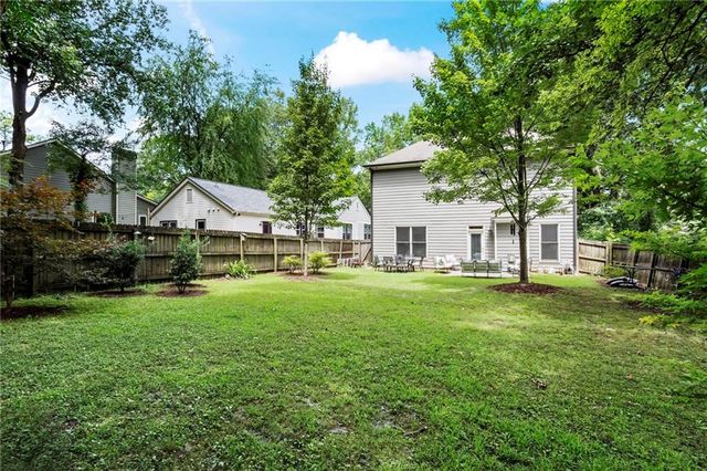 2510 Edwards Drive NW, Atlanta, GA 30318