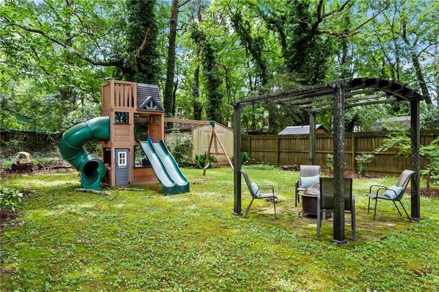 2510 Edwards Drive NW, Atlanta, GA 30318