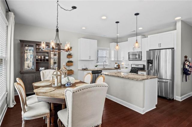 2510 Edwards Drive NW, Atlanta, GA 30318
