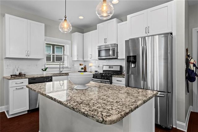 2510 Edwards Drive NW, Atlanta, GA 30318
