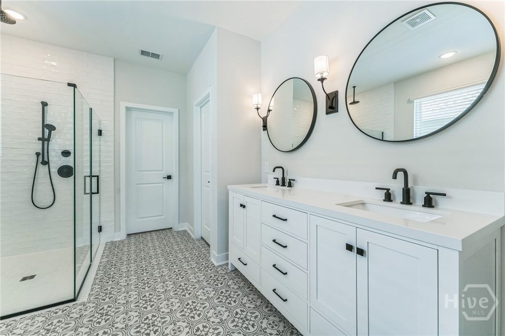 Image 15 of property listing at 181 Mage Street, Savannah, GA 31302