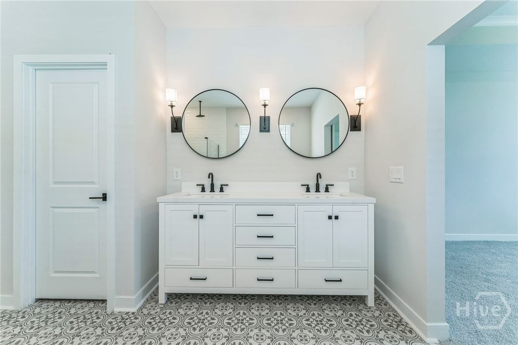 Image 16 of property listing at 181 Mage Street, Savannah, GA 31302