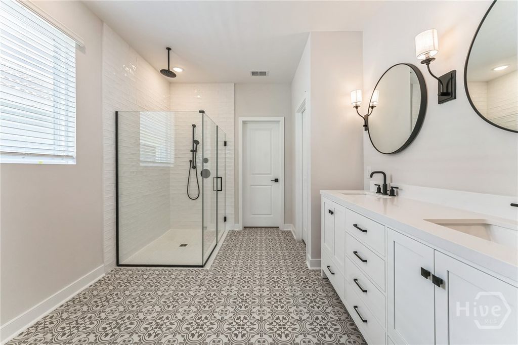 Image 18 of property listing at 181 Mage Street, Savannah, GA 31302