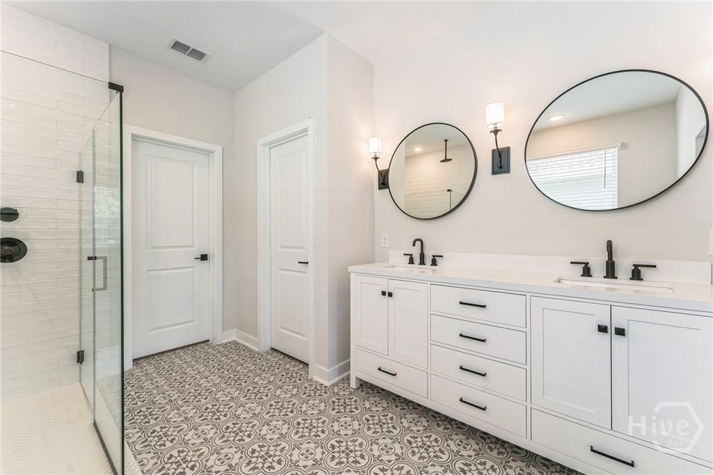 Image 19 of property listing at 181 Mage Street, Savannah, GA 31302