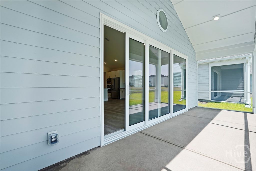Image 30 of property listing at 181 Mage Street, Savannah, GA 31302