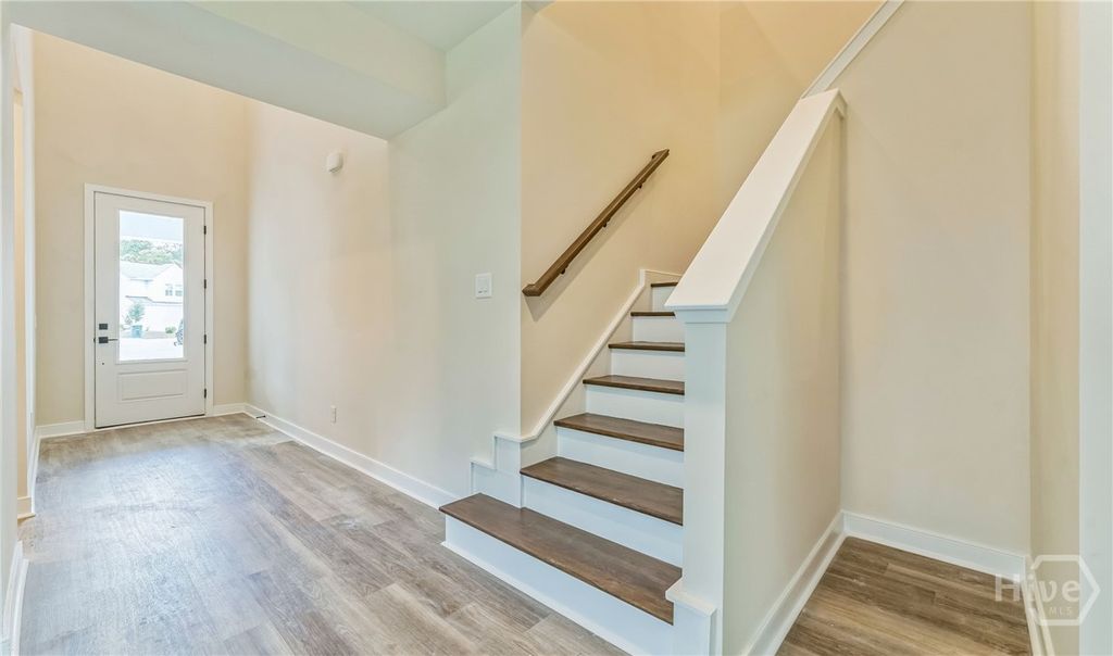 Image 5 of property listing at 181 Mage Street, Savannah, GA 31302