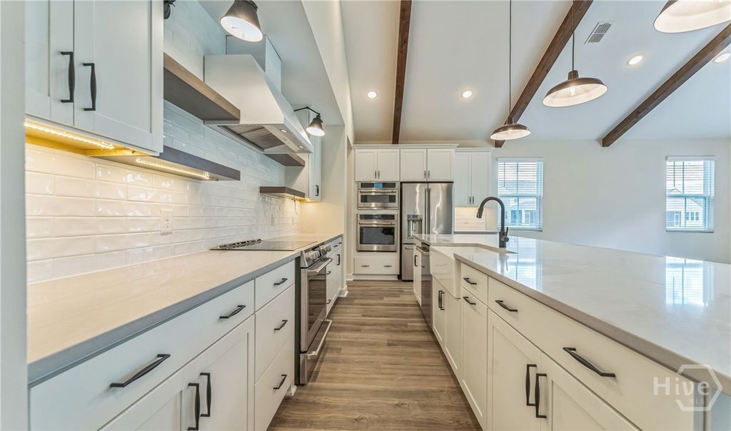 Image 6 of property listing at 181 Mage Street, Savannah, GA 31302