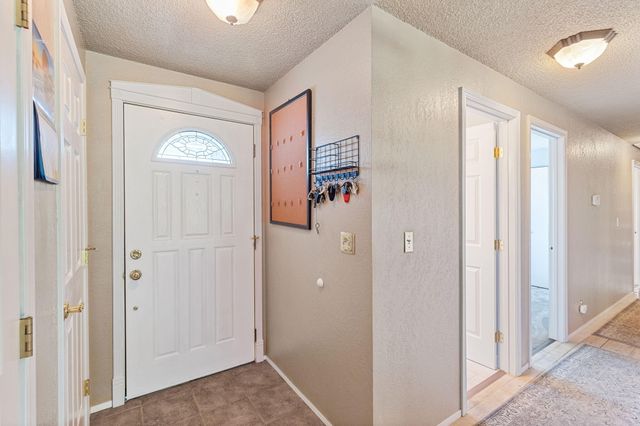 1026 NE Primrose Place, Grants Pass, OR 97526