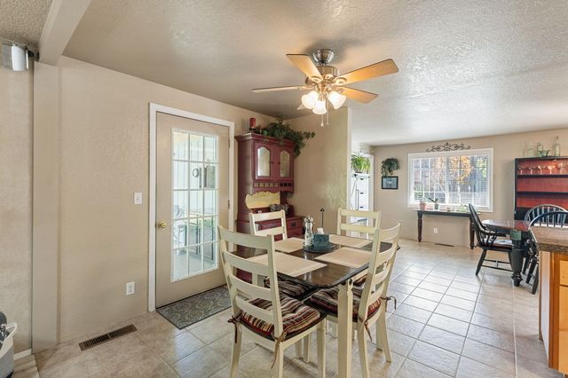 1026 NE Primrose Place, Grants Pass, OR 97526