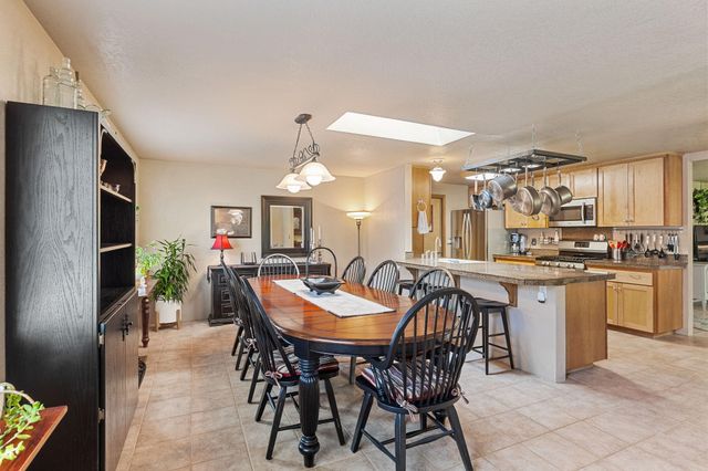 1026 NE Primrose Place, Grants Pass, OR 97526