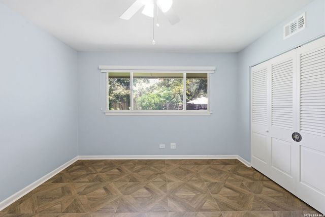 105 Cobblestone, Castle Hills, TX 78213