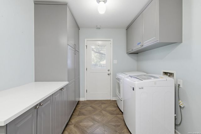 105 Cobblestone, Castle Hills, TX 78213