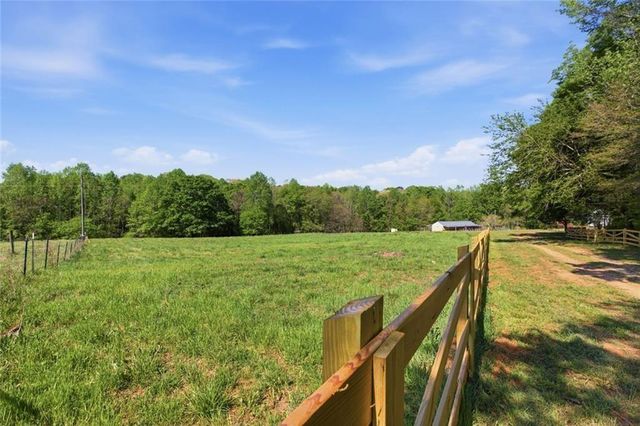 637 Wrights Mill, Commerce, GA 30530