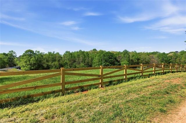 637 Wrights Mill, Commerce, GA 30530