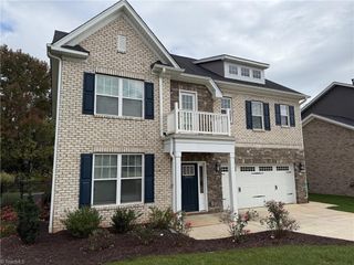 5506 Glad Acres Road, Pfafftown, NC 27040