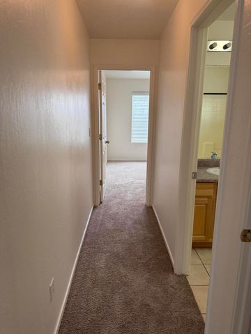 2020 W Bristol Lane, Hanford, CA 93230