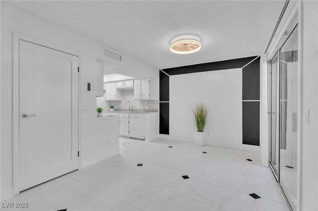 4565 Sirius Avenue, Las Vegas, NV 89102