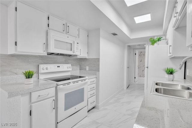 4565 Sirius Avenue, Las Vegas, NV 89102