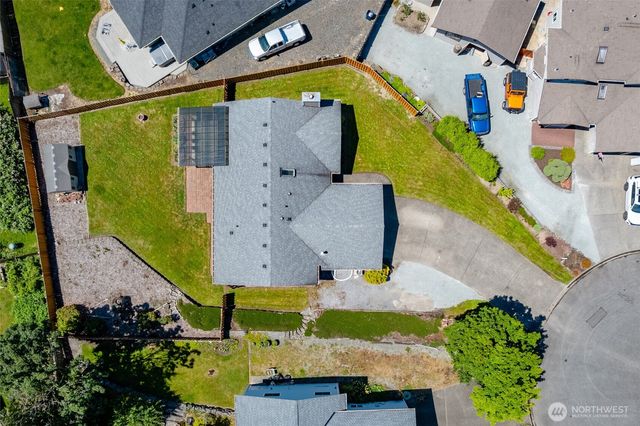 427 S 32nd Place, Mount Vernon, WA 98274