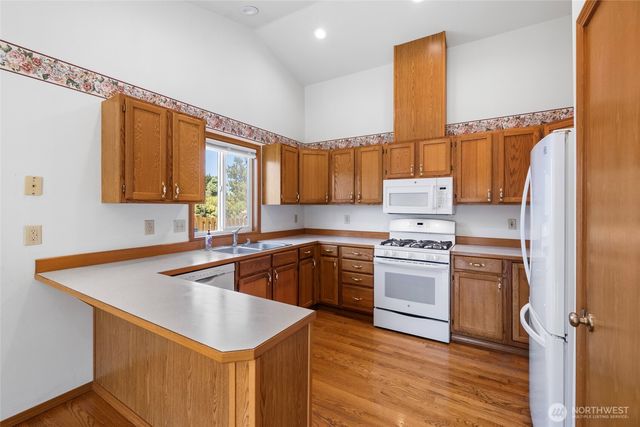 427 S 32nd Place, Mount Vernon, WA 98274