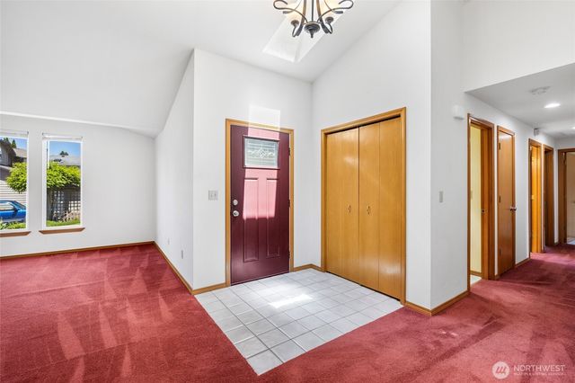 427 S 32nd Place, Mount Vernon, WA 98274