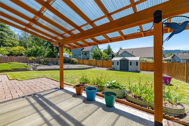 427 S 32nd Place, Mount Vernon, WA 98274