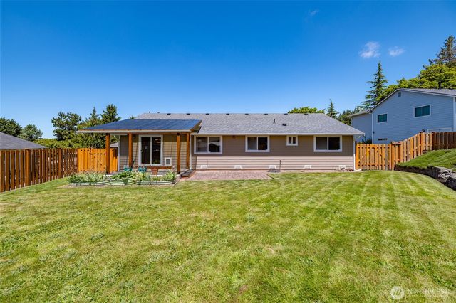 427 S 32nd Place, Mount Vernon, WA 98274