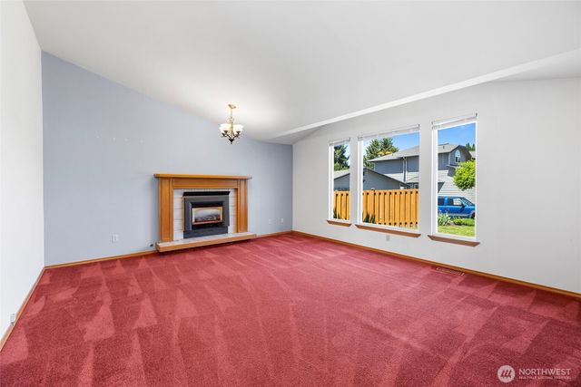 427 S 32nd Place, Mount Vernon, WA 98274