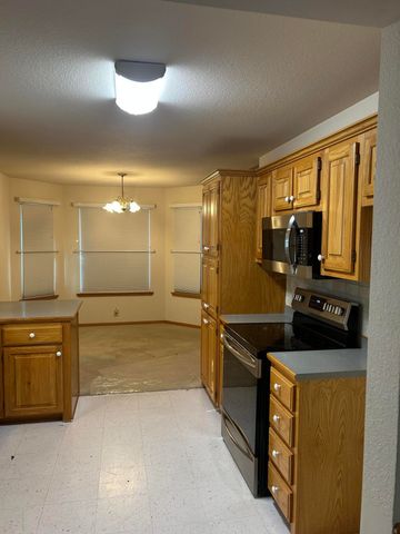 115 Cedar View Lane, Clever, MO 65631