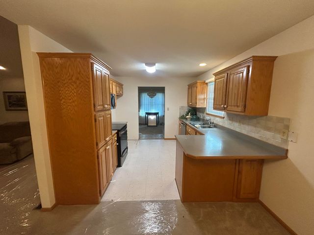 115 Cedar View Lane, Clever, MO 65631