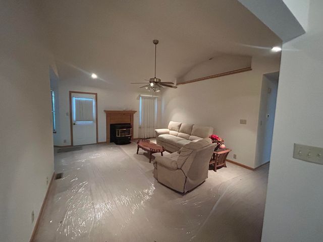 115 Cedar View Lane, Clever, MO 65631