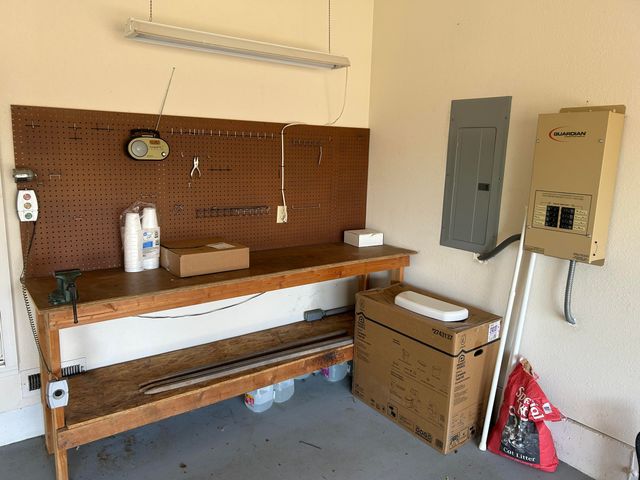 115 Cedar View Lane, Clever, MO 65631