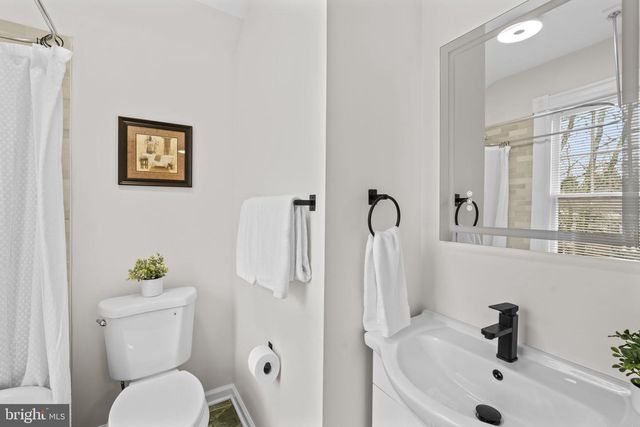 702 DEEPDENE RD, Baltimore, MD 21210