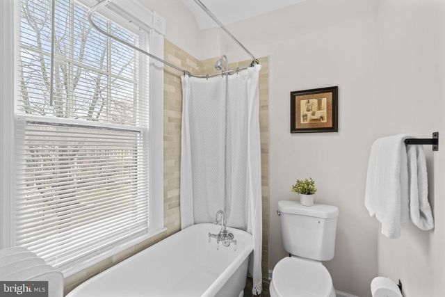 702 DEEPDENE RD, Baltimore, MD 21210