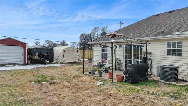 140 Washburn Drive, Pea Ridge, AR 72751