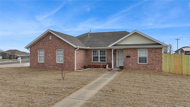 140 Washburn Drive, Pea Ridge, AR 72751