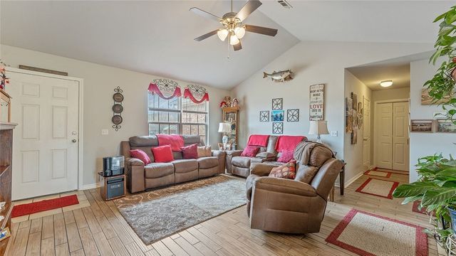 140 Washburn Drive, Pea Ridge, AR 72751