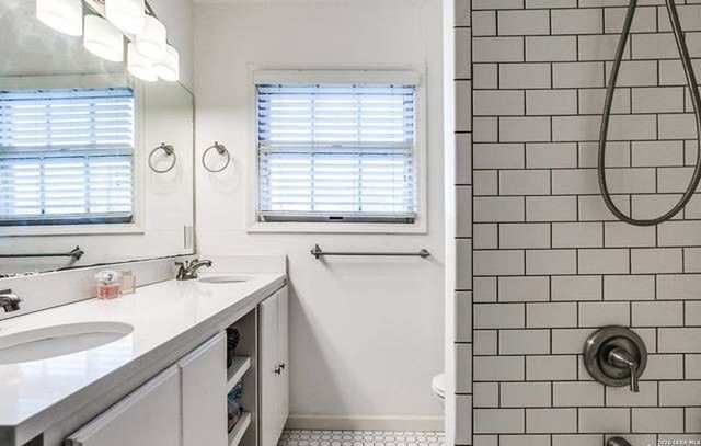 511 EXETER RD, San Antonio, TX 78209