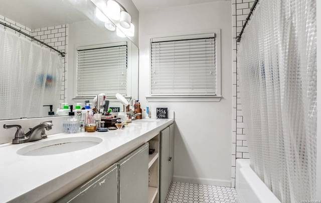 511 EXETER RD, San Antonio, TX 78209
