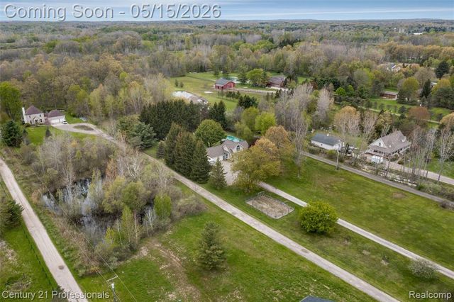 1764 Wooley Road, Oxford, MI 48371