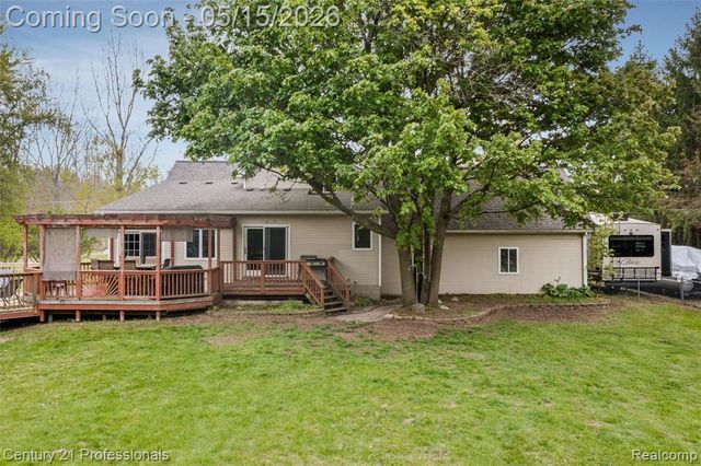 1764 Wooley Road, Oxford, MI 48371