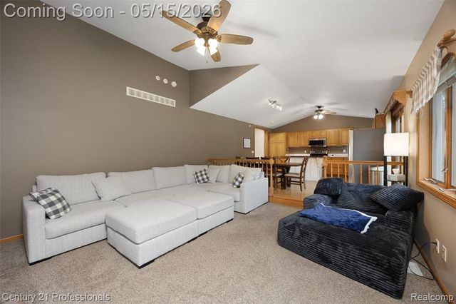 1764 Wooley Road, Oxford, MI 48371