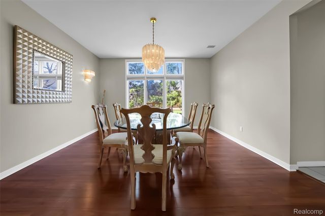 2337 HORSESHOE Drive, West Bloomfield Charter Township, MI 48322